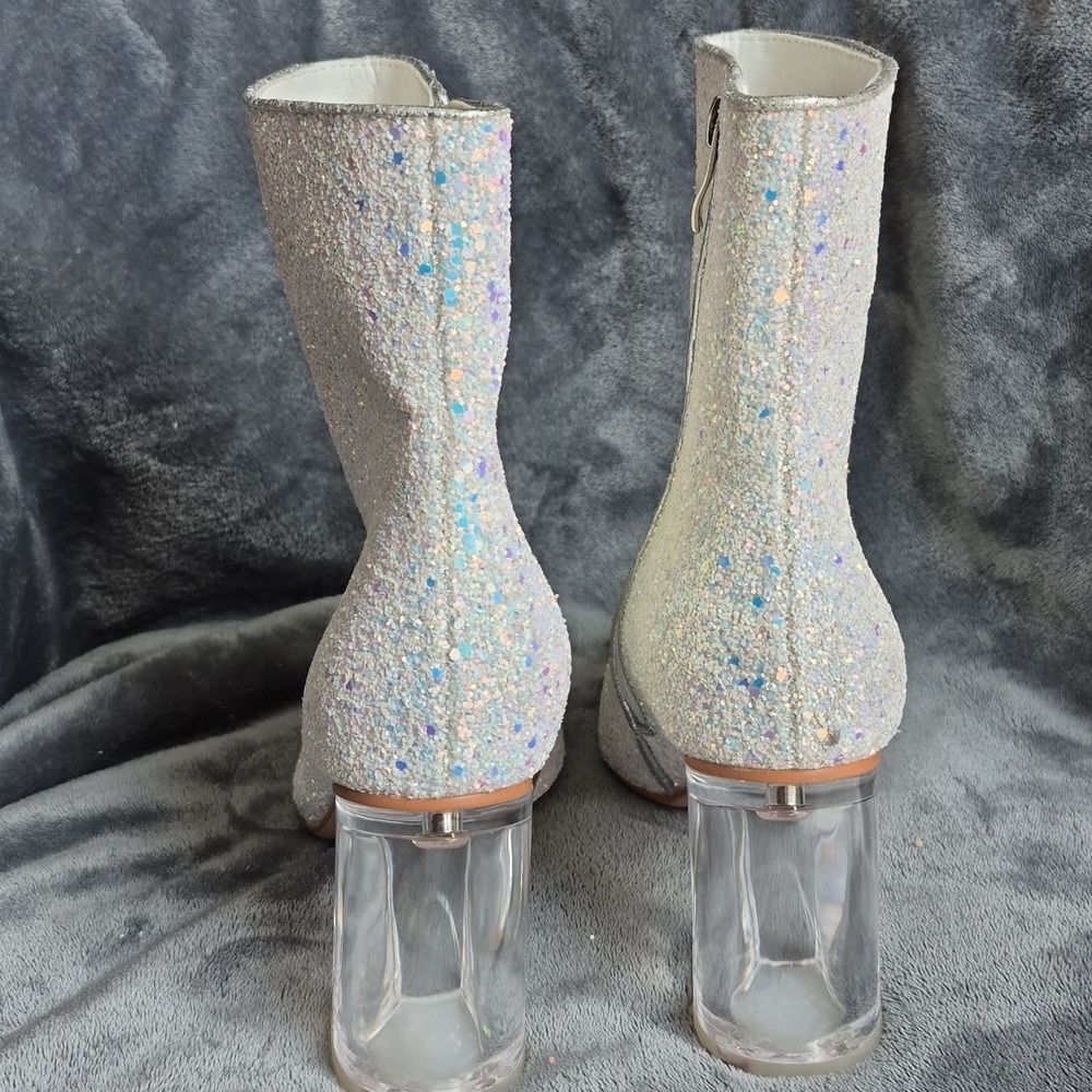 Sparkle Boot Size 8 White Sparkle Clear Heel Bootie - NWOT - Picture 5 of 8
